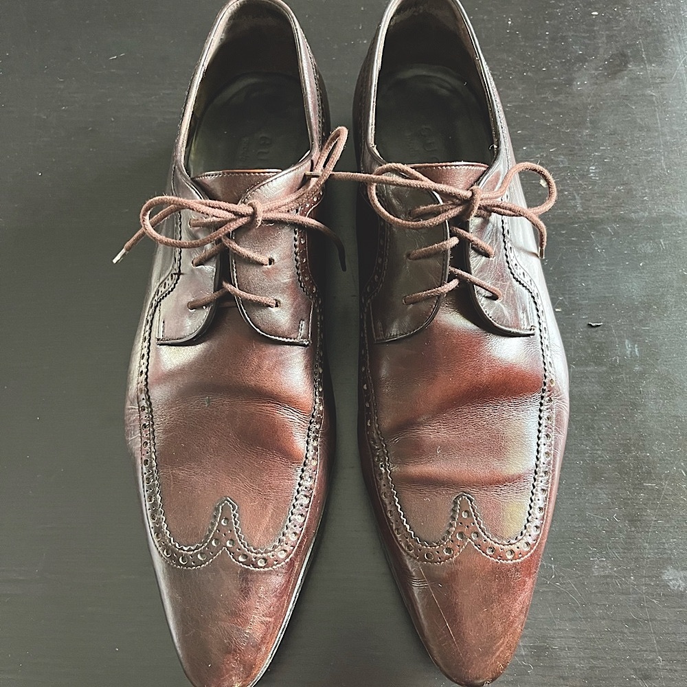Gucci Mens brown lace ups.